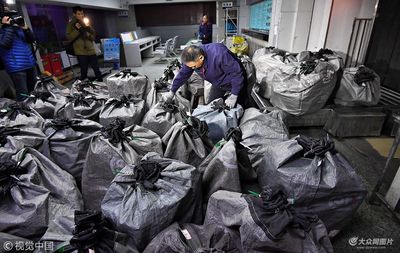 快遞上高鐵 濟(jì)南發(fā)出首批雙十一包裹